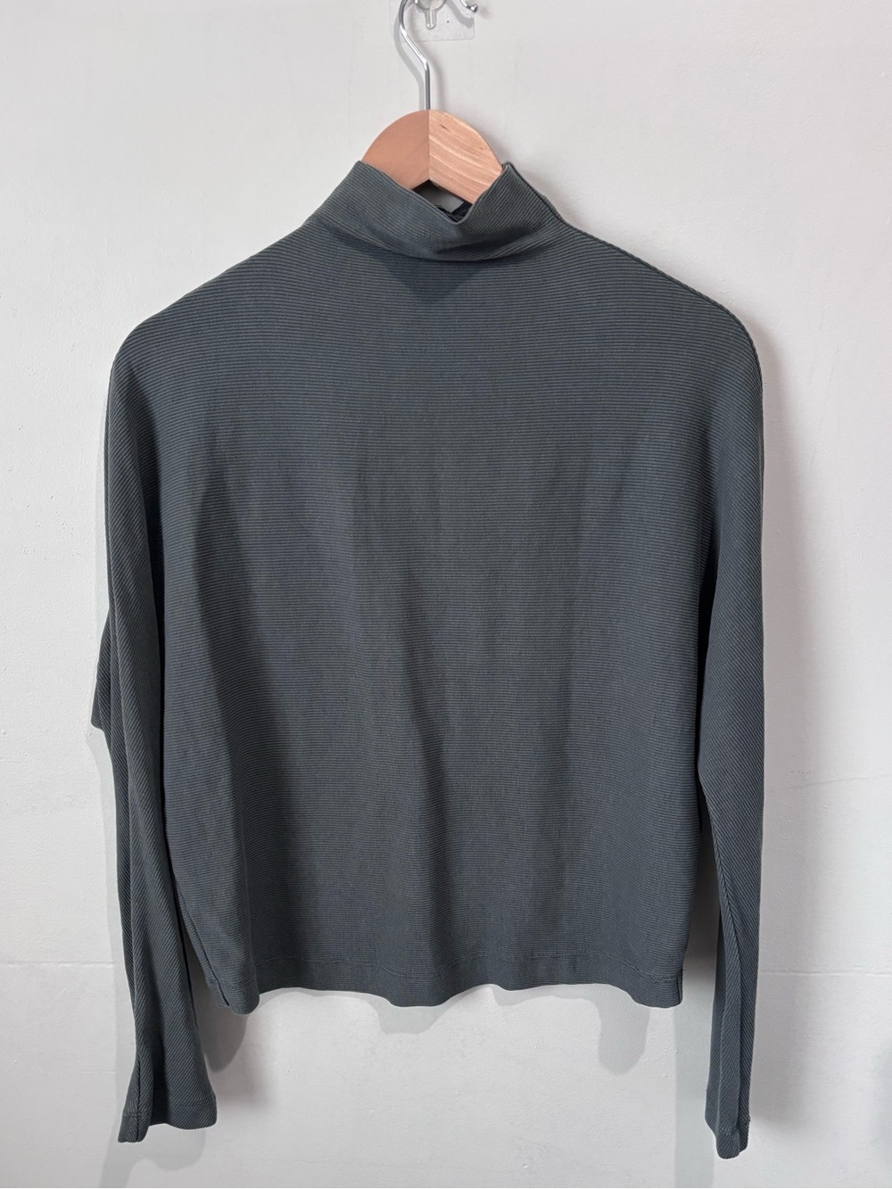 Dynamite Mock Neck Long Sleeve | Dark Charcoal | Size XXS | Excellent Condition